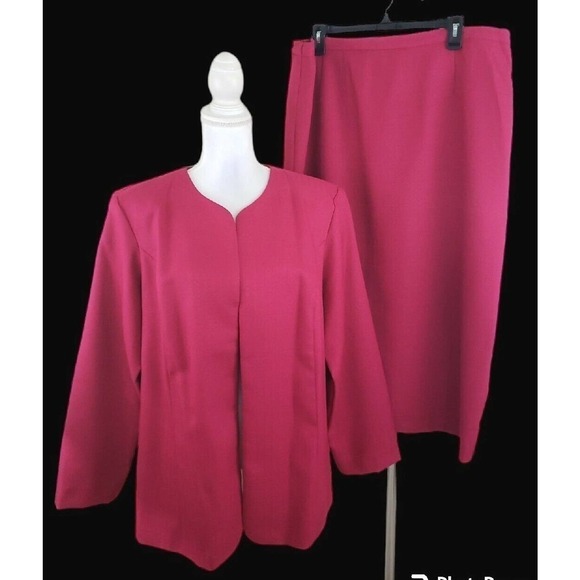Vintage BFA ~Woman Plus Size 20W~ Raspberry Skirt/Blazer2 Pc. Suit Unlined. - Picture 13 of 16